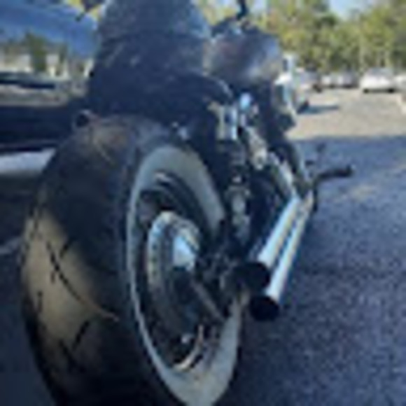 Meet your Posher, Dennis - Picture 1 of 1